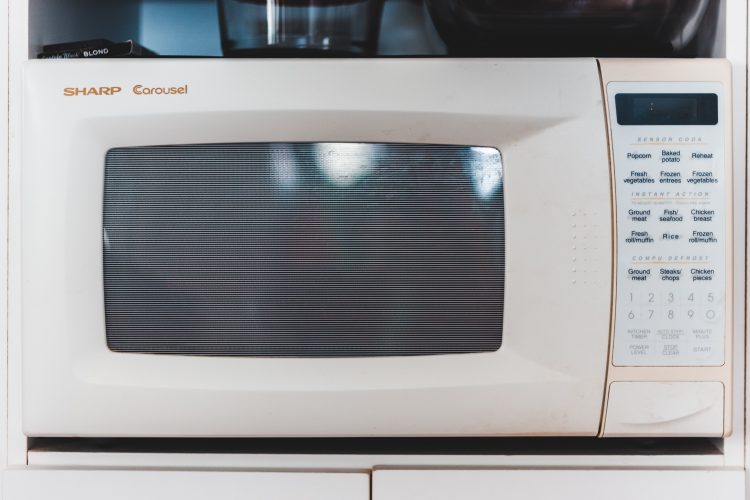 What If Your Microwave Clock Is No Longer Working ? Can it be Fixed