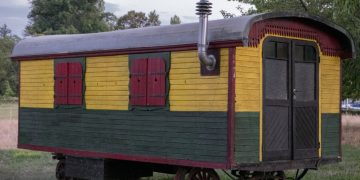 Custom enclosed trailers